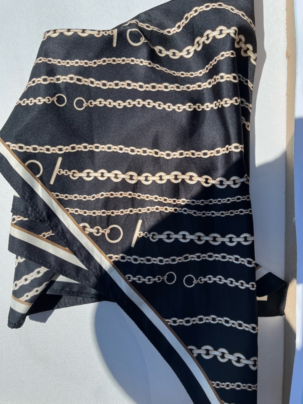 Beautiful Black/Tan Scarf - Picture 2 of 4